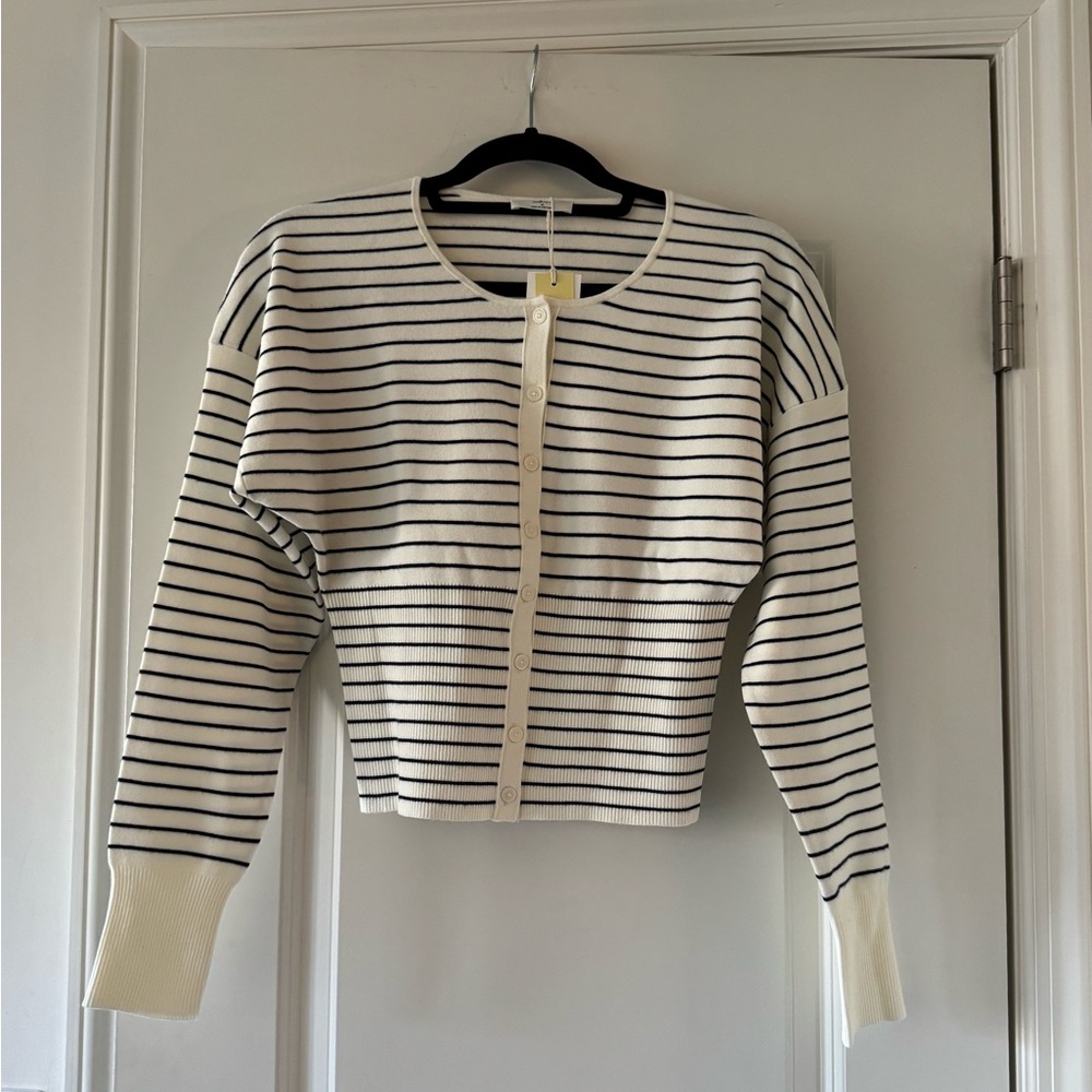 Aritzia Wilfred Go Lightly Sweater